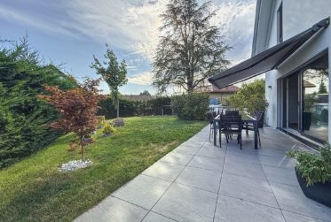 Magnifique villa mitoyenne de 5 pièces à Echichens !